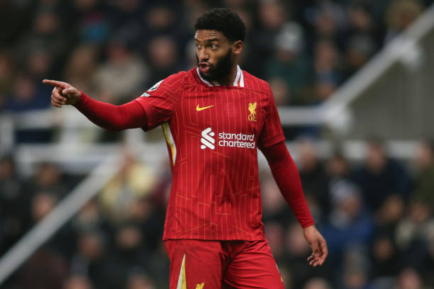 一个在赛场 一个在赛场