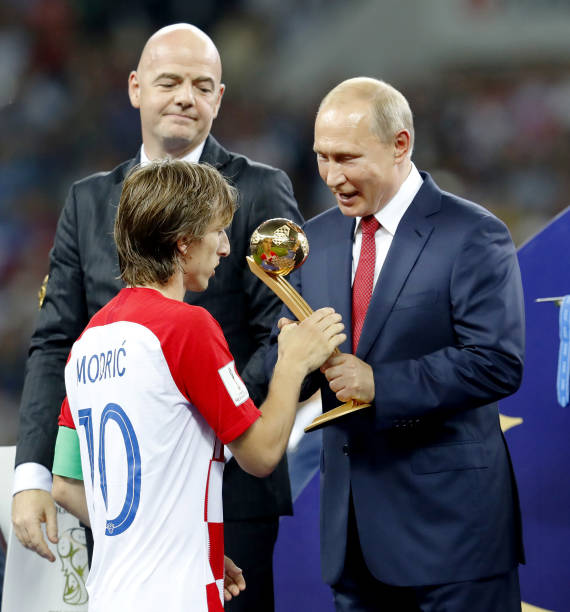 卻因其幾個 卻因其幾個